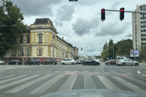 Saobraćajni kolaps kod Patrije - rešenje možda gašenje semafora kod Jadrana?