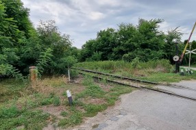 Prelaz preko pruge u Kozaračkoj ulici i dalje nepregledan