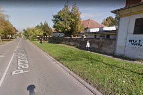 Napraviti redovno autobusko stajalište na početku ulice Partizanskih baza