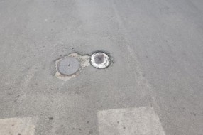 Polomljen šaht na raskrsnici Vase Stajića i Matije Korvina