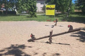 Vandalizam na dečijem igralištu - Otovrena ulica