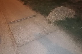 Udarna rupa mesecima stoji nakon radova u ulici Isidore Sekulić