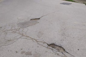 Udarne rupe u ulici Marka Oreškovića