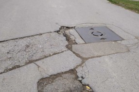 Udarne rupe u ulici Marka Oreškovića