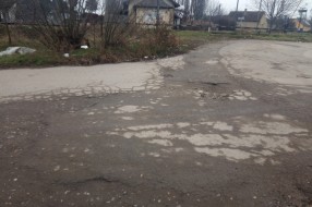 Asfalt u Ilindanskoj ulici u katastrofalnom stanju