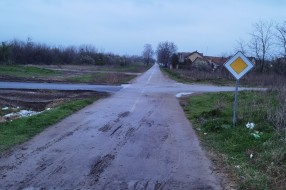 Nebezbedna deonica za saobraćaj (Mali bajmok) - Mačvanska ulica i industrijska zona