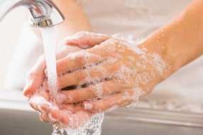 Voda jako smrdi u okolini Buvljaka
