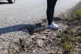 Opasne rupe na Bikovačkom putu