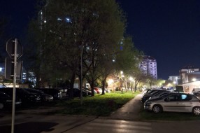 Neispravna javna rasveta - ulaz/izlaz u parking - Lovre Bračuljevića na Prozivci