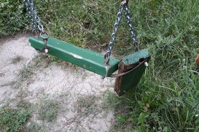 Zapušteno igralište u MZ Mali Radanovac
