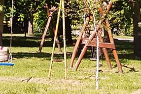 Zapušteno igralište u MZ Mali Radanovac