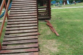 Vandalizam na igralištu u Dudovoj šumi