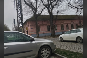 Uklonjen objekat sa ugla ulica Pariske komune i Somborskog puta