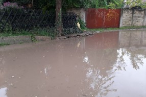 Zadržavanje atmosferskih voda na ulici (Jasenovačka)