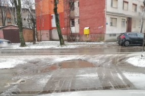 Loše stanje asfalta u Kalničkoj ulici
