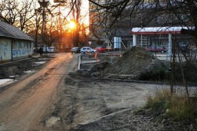 Uzurpiranje javne površine na uglu Izvorske i Jaše Ignjatovića