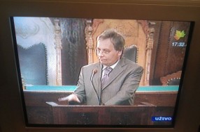 Prenos Gradske skupštine i simultani prevod