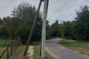 Opasna bandera na samom ulazu u vrtić i školu u Gornjem Tavankutu