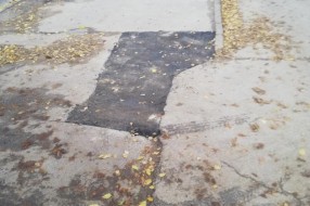 Ostaci radova na javnoj površini ostavljeni nedeljama