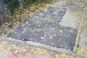 Ostaci radova na javnoj površini ostavljeni nedeljama
