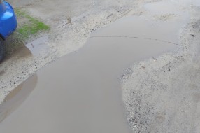 Problem sa vodom i rupama u Gošinoj ulici