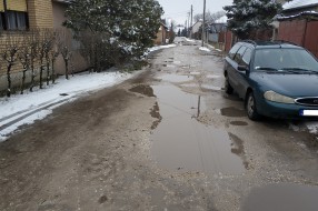 Lokve, voda i blato u Avalskoj ulici
