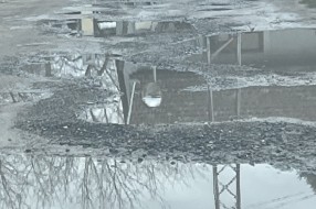 Put u ulici Josipa Vukovića Djide u očajnom stanju, molimo vas makar za ravnanje i tucanik