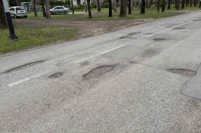 Udarne rupe u Zelengorskoj ulici