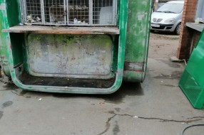 Napušteni kiosci u centru Palića