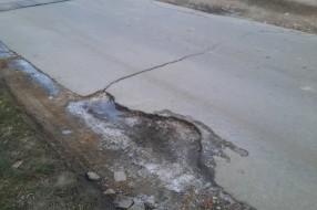 Rupa u prometnoj (Mačvanskoj) ulici