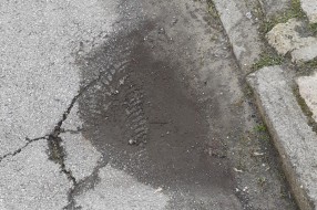 Udarne rupe u ulici Jenea Kalmara