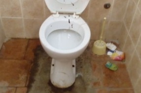 Toalet na Kerskom groblju