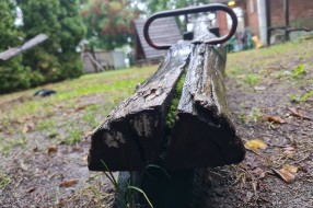 Dečje igralište u Velikom Radanovcu u katastrofalnom stanju