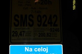 Naplaćivanje parkinga u našem dvorištu (Trg Jakaba i Komora)