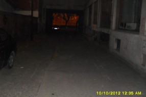 Naplaćivanje parkinga u našem dvorištu (Trg Jakaba i Komora)