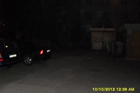 Naplaćivanje parkinga u našem dvorištu (Trg Jakaba i Komora)