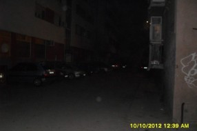 Naplaćivanje parkinga u našem dvorištu (Trg Jakaba i Komora)