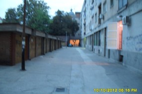 Naplaćivanje parkinga u našem dvorištu (Trg Jakaba i Komora)