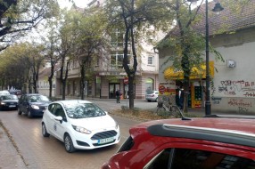 Saobraćajni znak nije vidljiv