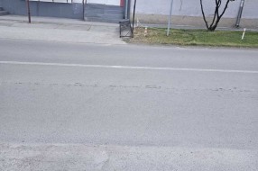 Zapušene slivne rešetke na ivicama kolovoza (Centar 3)