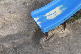 Opasan spust sa tobogana na igralištu na Prozivci