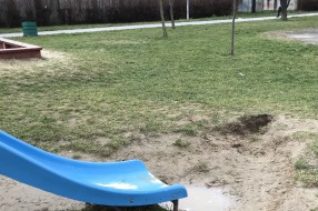 Opasan spust sa tobogana na igralištu na Prozivci