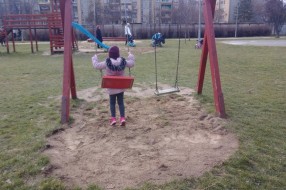 Opasan spust sa tobogana na igralištu na Prozivci