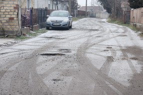Udarne rupe u Partizanskih baza