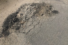 Rupe na obilaznom putu na Paliću