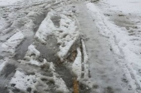 Čiscenje trotoara od snega i bljuzgavice