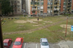 Dečje igralište ili šetalište za domaće ljubimce?