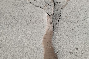 Problemi sa asfaltom u Vrbaskoj ulici