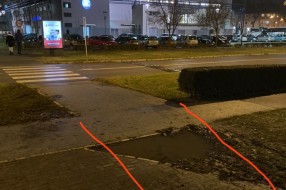 Rupa na šetalištu na Prozivci