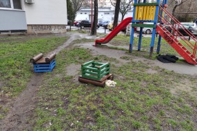 Noćne zabave na dečjem igrališu na Radijalcu